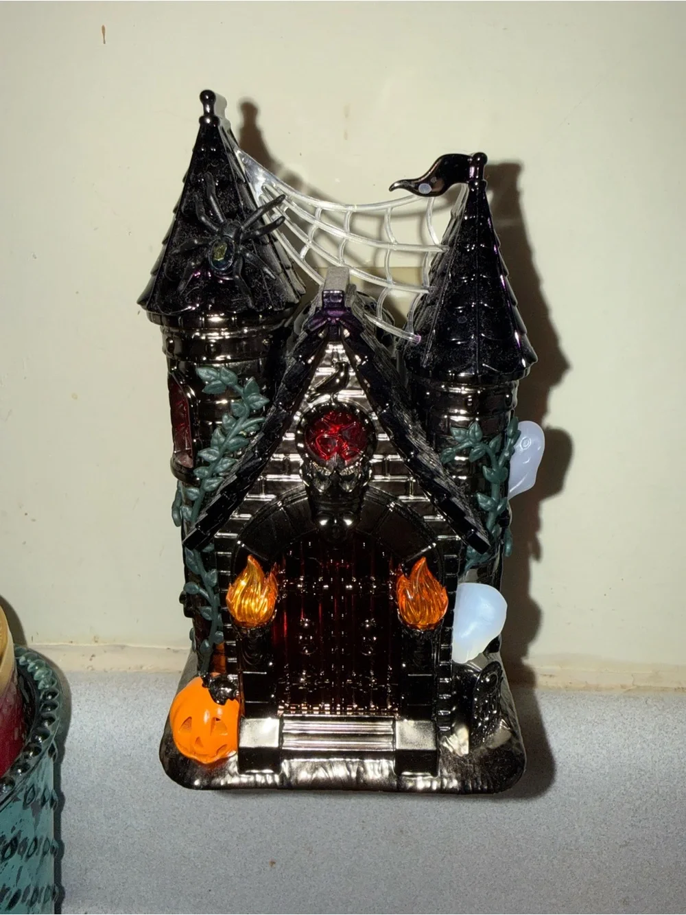 Bath & Body Works Black, Orange & Silver Haunted House wallflower holder - Picture 10 of 10